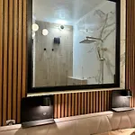 M Boutique Center