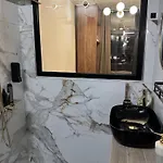 דירה M Boutique Center