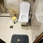 דירה M Boutique Center