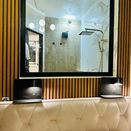 M Boutique Center *